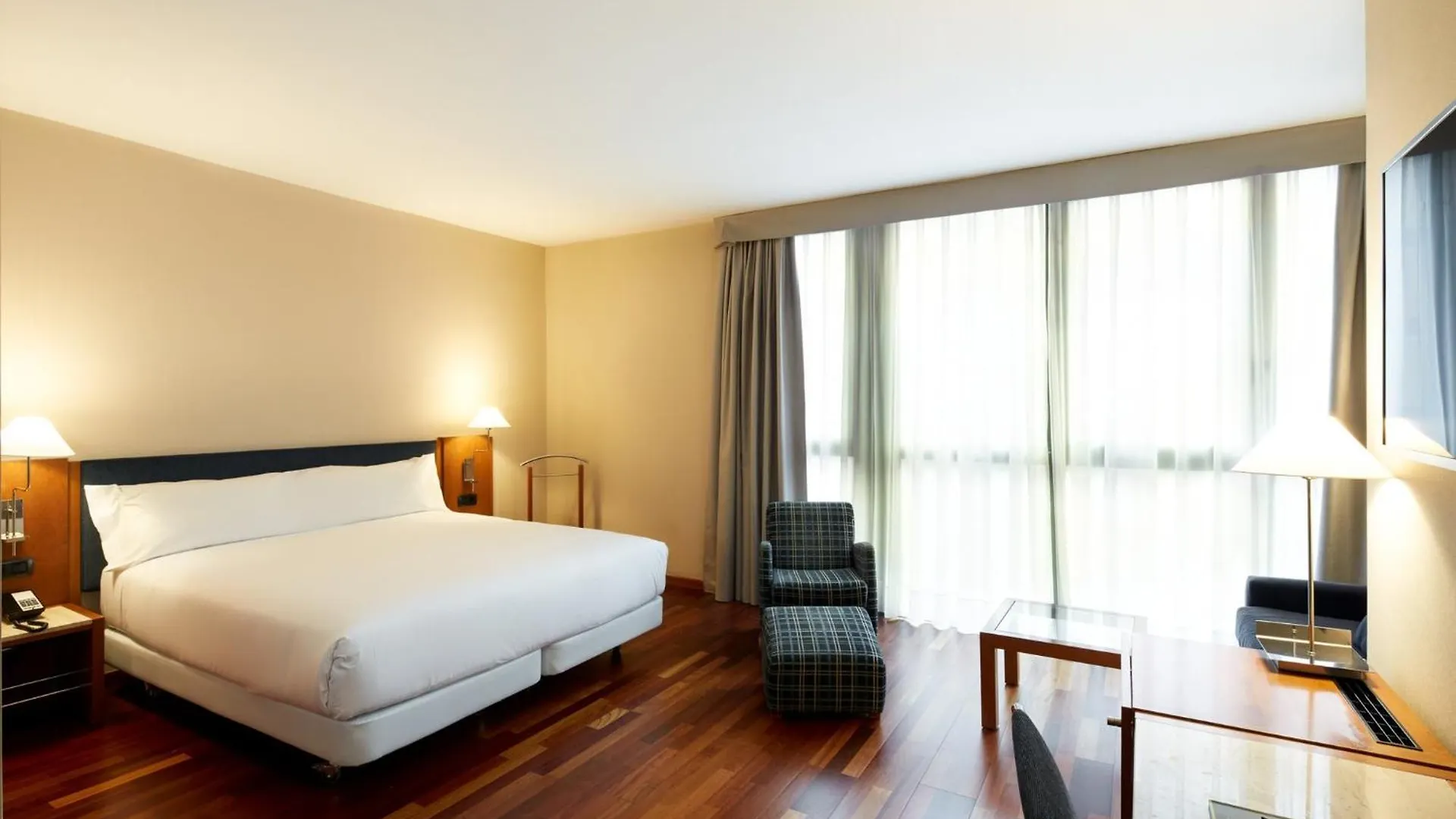 Отель Sercotel Cornella Barcelona Корнелья де Лиобрегат