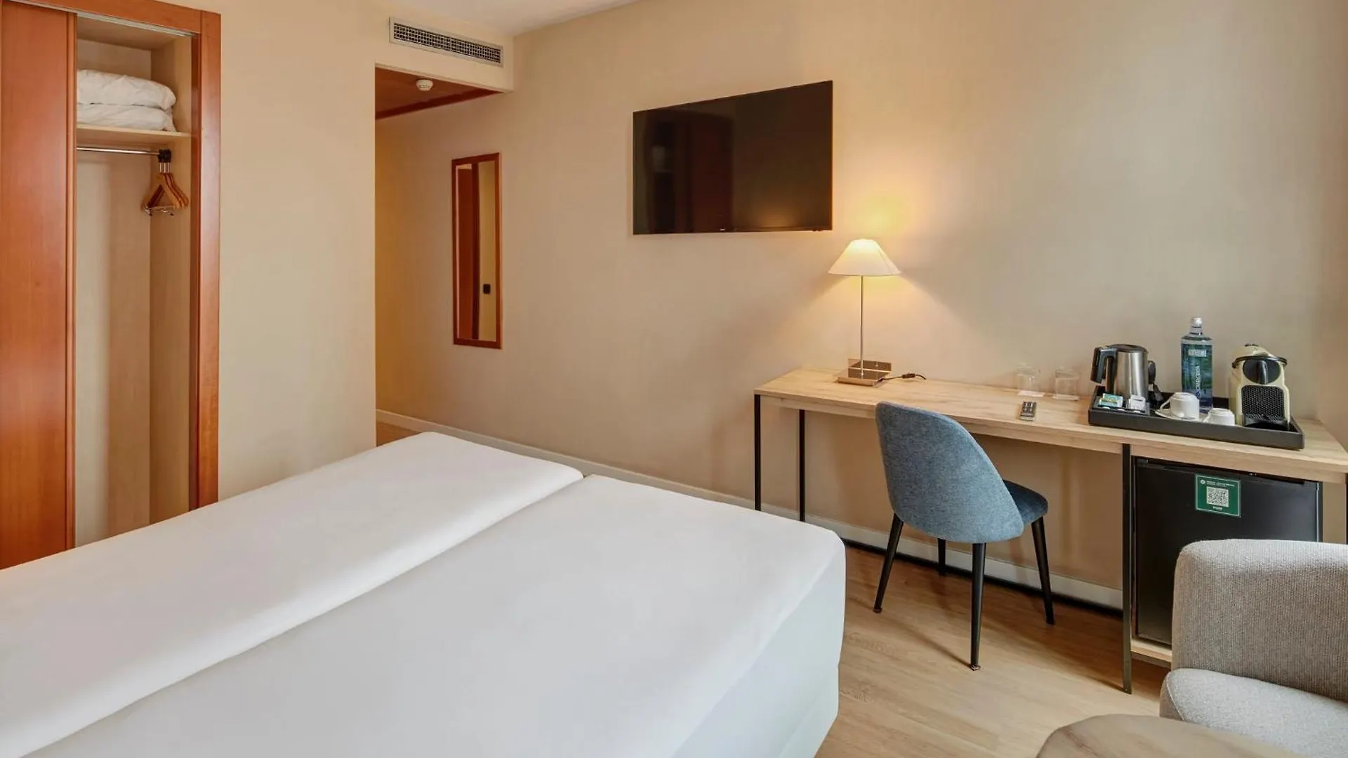 Sercotel Cornella Barcelona Корнелья де Лиобрегат 3*,  Испания